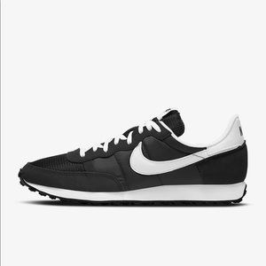 MENS NIKE SNEAKERS